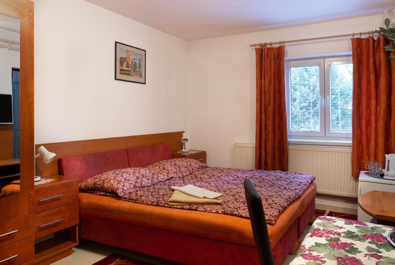 Penzión Rozália Hotel Košice Exterior foto